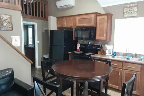 cabins in quinlan tx​